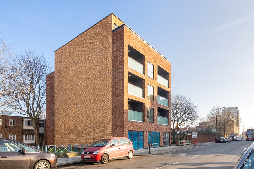 48-54 Leytonstone Rd, London for sale - Building Photo - Image 2 of 7