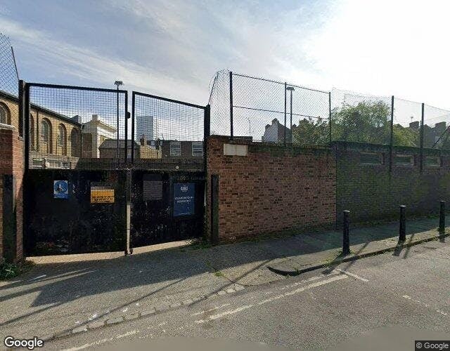 23 Teversham Lane, London for lease - Primary Photo - Image 1 of 3