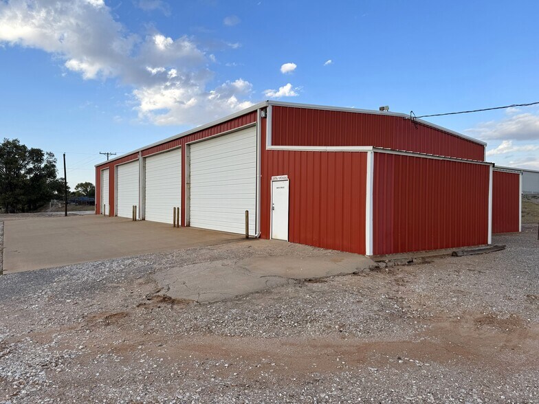 110 W Twelfth St, Ringwood, OK à vendre - Photo du bâtiment - Image 1 de 26