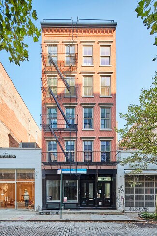 Plus de détails pour 138 Wooster St, New York, NY - Commerce de détail à louer