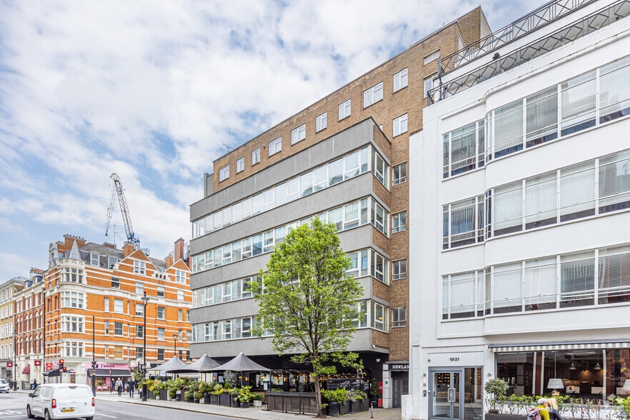 37-40 Berners St, Londres à louer - Photo du bâtiment - Image 3 de 8