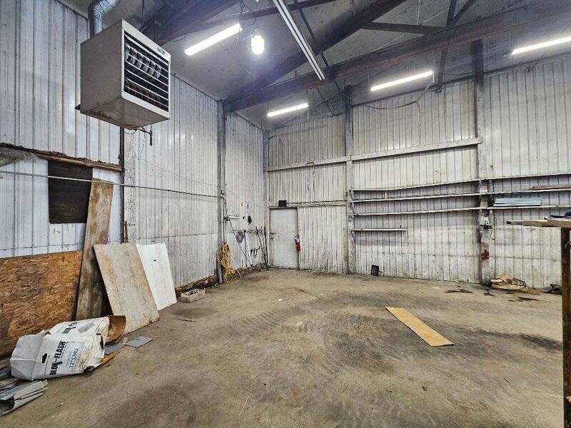 211 Front St, Burlington, WI for lease Interior Photo- Image 1 of 3