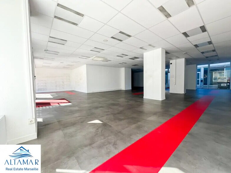 35 Rue Cite Des Platanes, Marseille à louer - Photo du bâtiment - Image 2 de 10