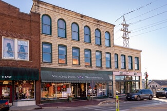 Plus de détails pour 4 E Wilson St, Batavia, IL - Bureau à vendre