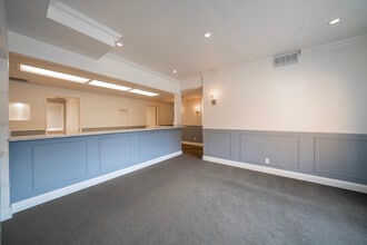 215 N San Mateo Dr, San Mateo, CA for lease Interior Photo- Image 2 of 34