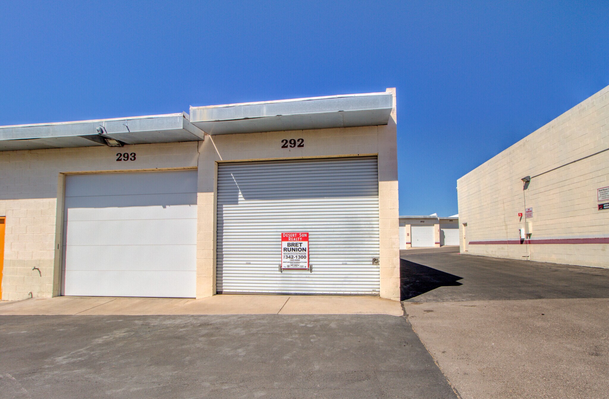 686 Wells Rd, Boulder City, NV à vendre Photo du bâtiment- Image 1 de 9