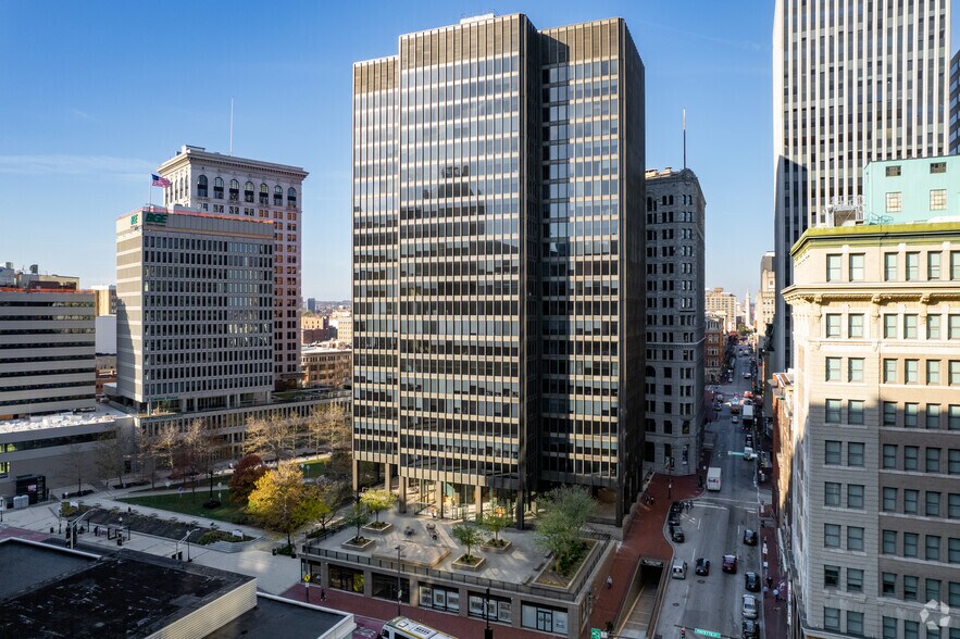 100 N Charles St, Baltimore, MD à louer - Photo du bâtiment - Image 2 de 15