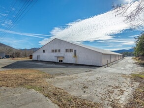111 Old Bee Tree Rd, Swannanoa, NC for lease Building Photo- Image 1 of 6