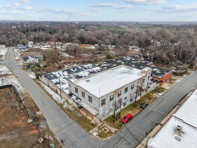 Plus de détails pour 103 Harrison St, Reidsville, NC - Industriel à vendre