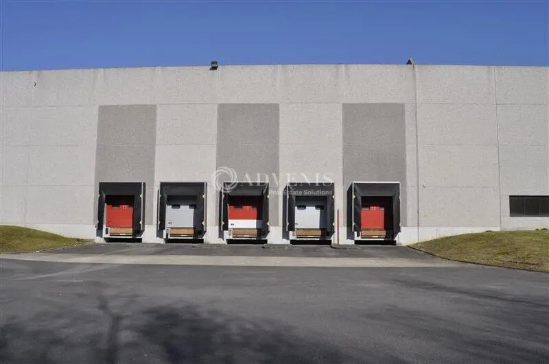 Industrial in Marly-la-Ville for lease - Building Photo - Image 3 of 7