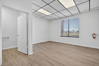 11350 66th St N, Largo, FL à louer Photo intérieure- Image 2 de 7