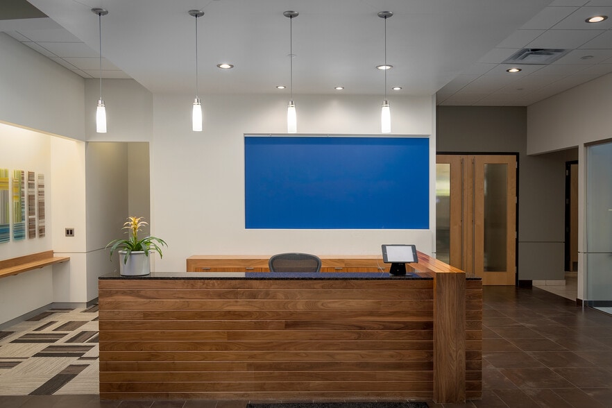 8310 Excelsior Dr, Madison, WI à louer - Photo intérieure - Image 2 de 21