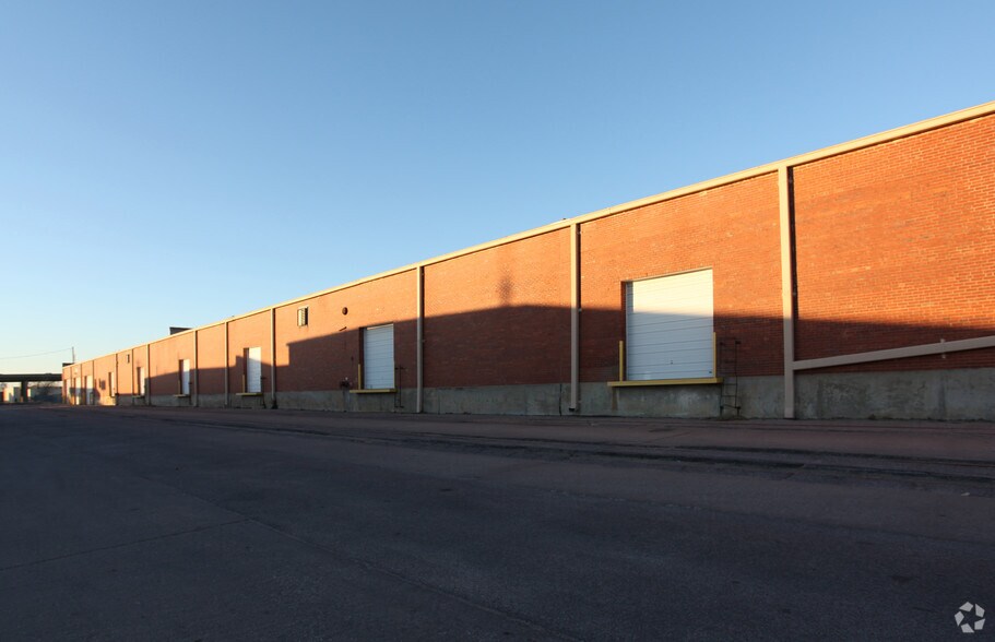 811 E Waterman St, Wichita, KS à vendre - Photo du bâtiment - Image 2 de 22