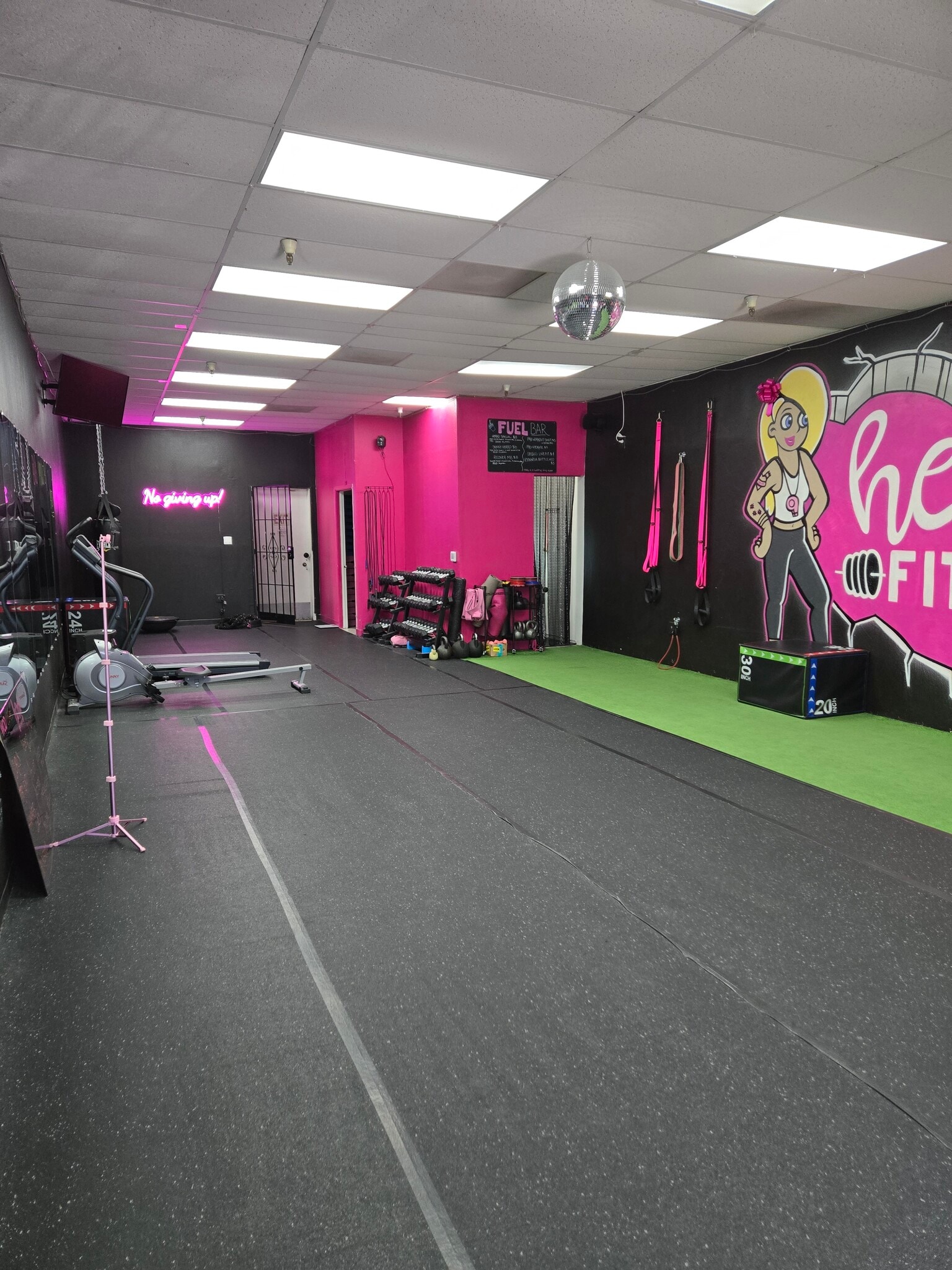 600-636 San Pablo Ave, Pinole, CA for lease Interior Photo- Image 1 of 3