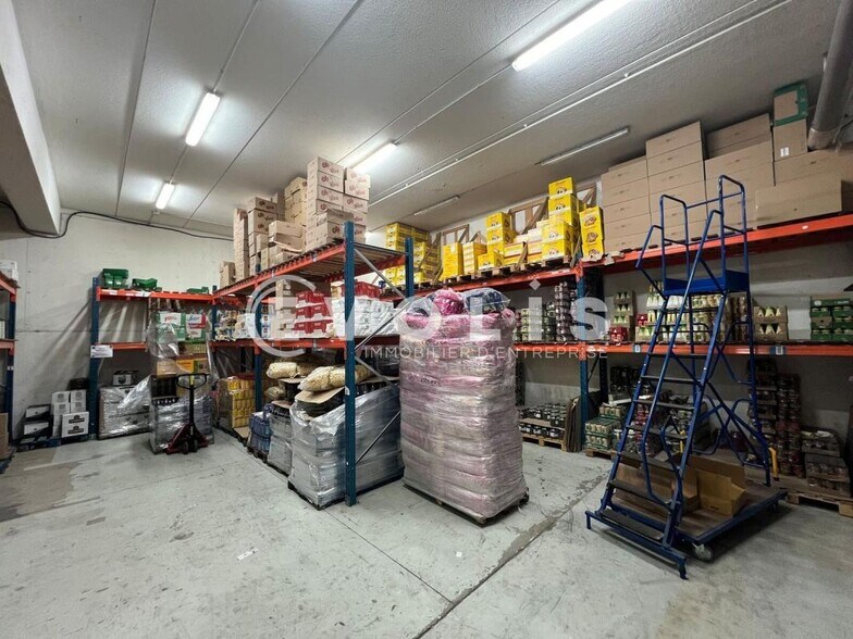 Flex in Neuilly-sur-Marne for sale - Interior Photo - Image 2 of 6