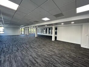 35-37 Rue Louis Guérin, Villeurbanne for lease Interior Photo- Image 1 of 2