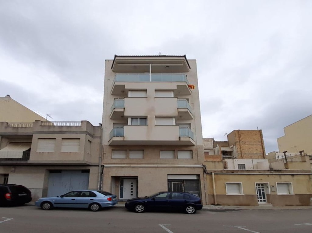 Immeuble residentiel dans Sant Carles de la Ràpita, Tarragona à vendre Photo principale- Image 1 de 3