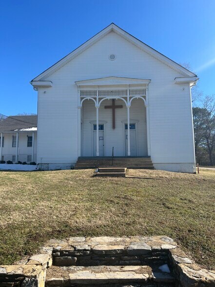 2720 Fly Rd, Santa Fe, TN à vendre - Photo du bâtiment - Image 2 de 17