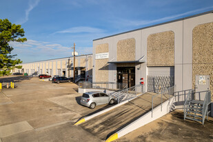 3800-3898 W 11th St, Houston TX - Entrepôt