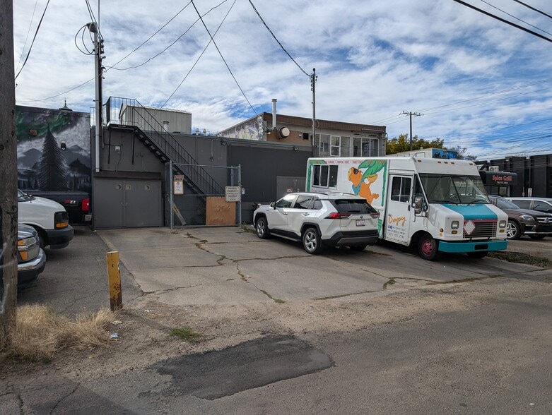 10760 82nd Ave NW, Edmonton, AB for sale - Building Photo - Image 3 of 3