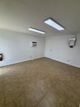 1200-1340 Stirling Rd, Dania Beach, FL for lease Interior Photo- Image 2 of 7