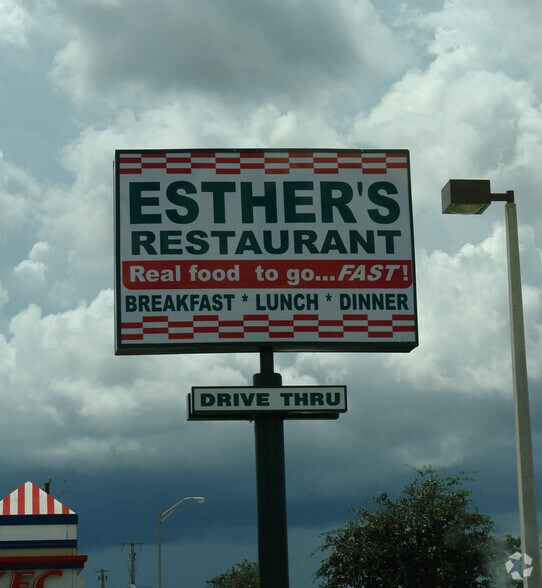 17721 NW 27th Ave, Miami Gardens, FL à louer - Photo du bâtiment - Image 3 de 32