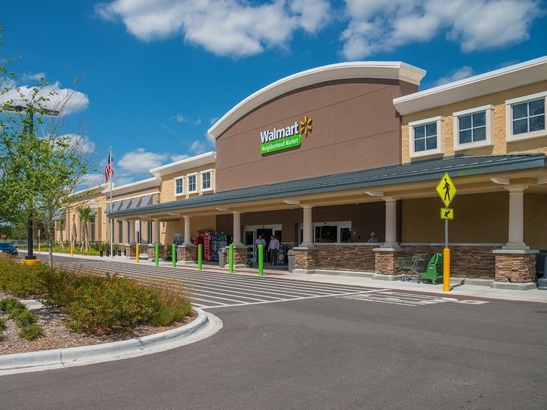 185 N Charles Richard Beall Blvd, Debary, FL à vendre - Photo du bâtiment - Image 2 de 2