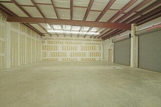 1525 NW 3rd St, Deerfield Beach, FL for lease Interior Photo- Image 2 of 11