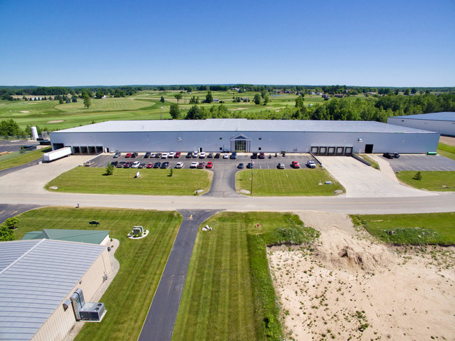 Plus de détails pour 1250 Commerce Dr, Farwell, MI - Industriel à vendre