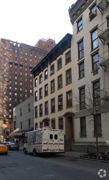 132-134 E 24th St, New York, NY à vendre - Photo du bâtiment - Image 3 de 5