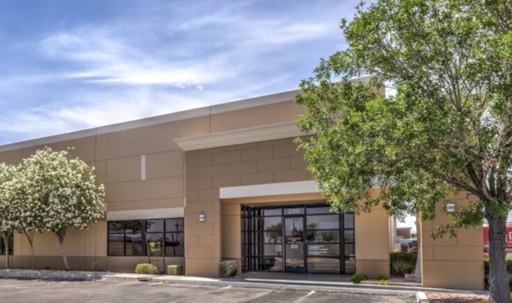 6420 Cameron St, Las Vegas, NV à louer - Photo du bâtiment - Image 1 de 4