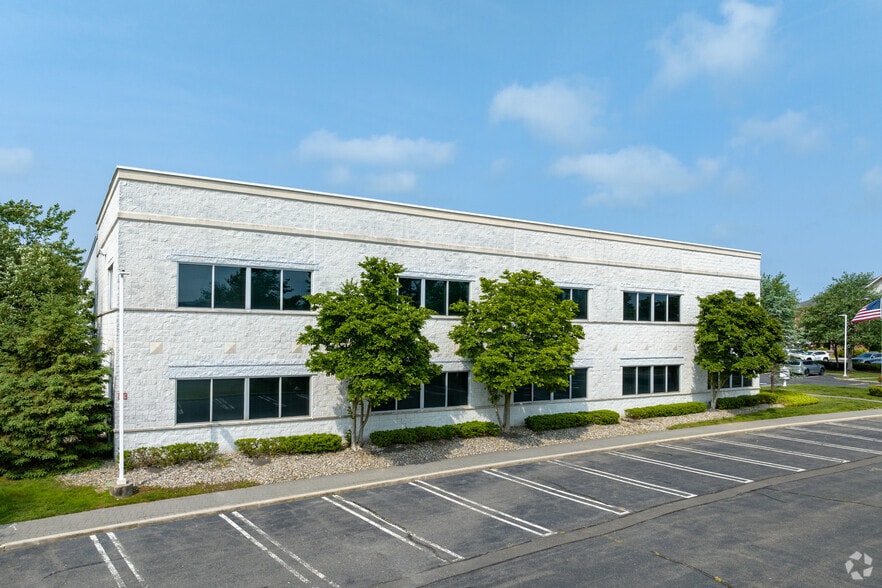 2231 Landmark Pl, Manasquan, NJ for lease - Building Photo - Image 2 of 9