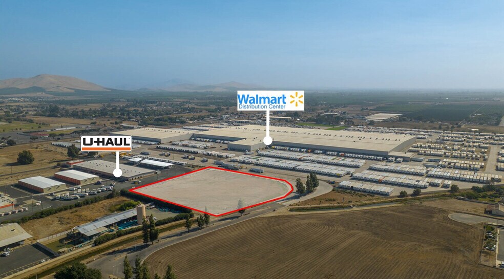 191 W Poplar Ave, Porterville, CA à vendre - Photo du bâtiment - Image 3 de 4
