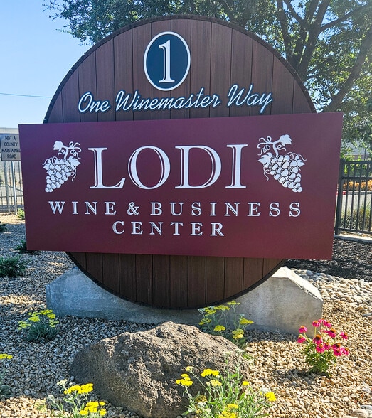1 Wine Master Way, Lodi, CA for lease - Building Photo - Image 2 of 7