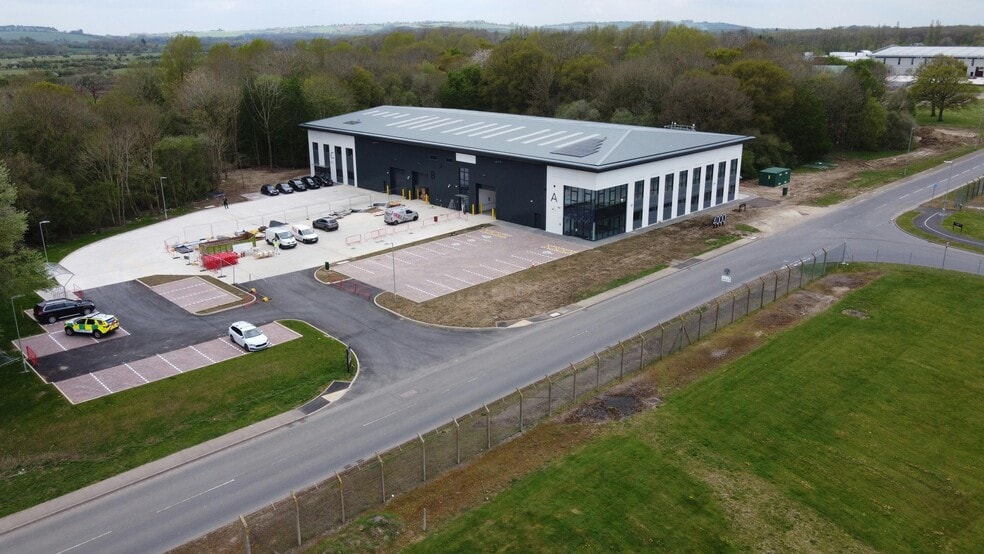 High St, Westcott for lease - Building Photo - Image 2 of 4
