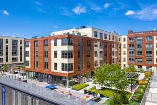 Plus de détails pour 190 Pleasant St, Malden, MA - Commerce de détail à louer