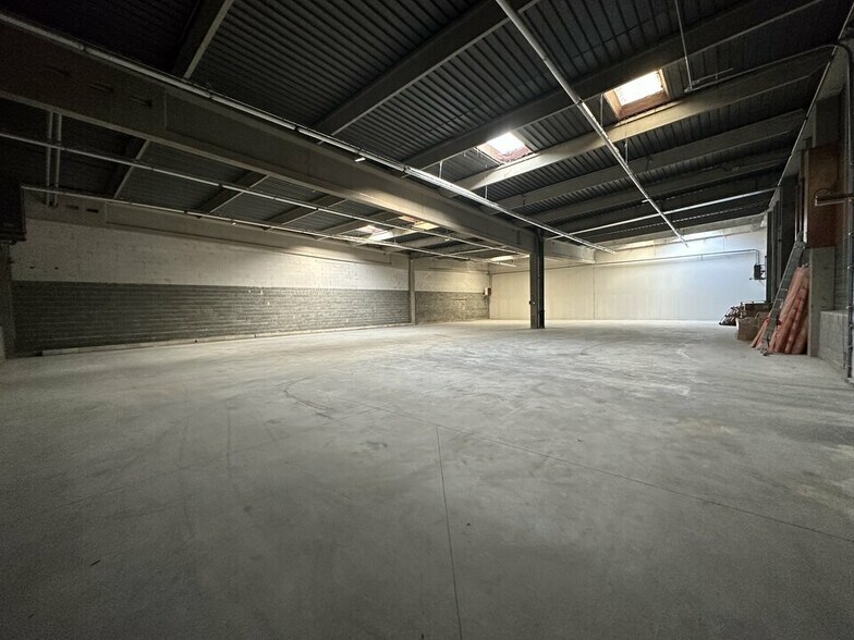 Industrial in Bischheim for lease - Building Photo - Image 3 of 5