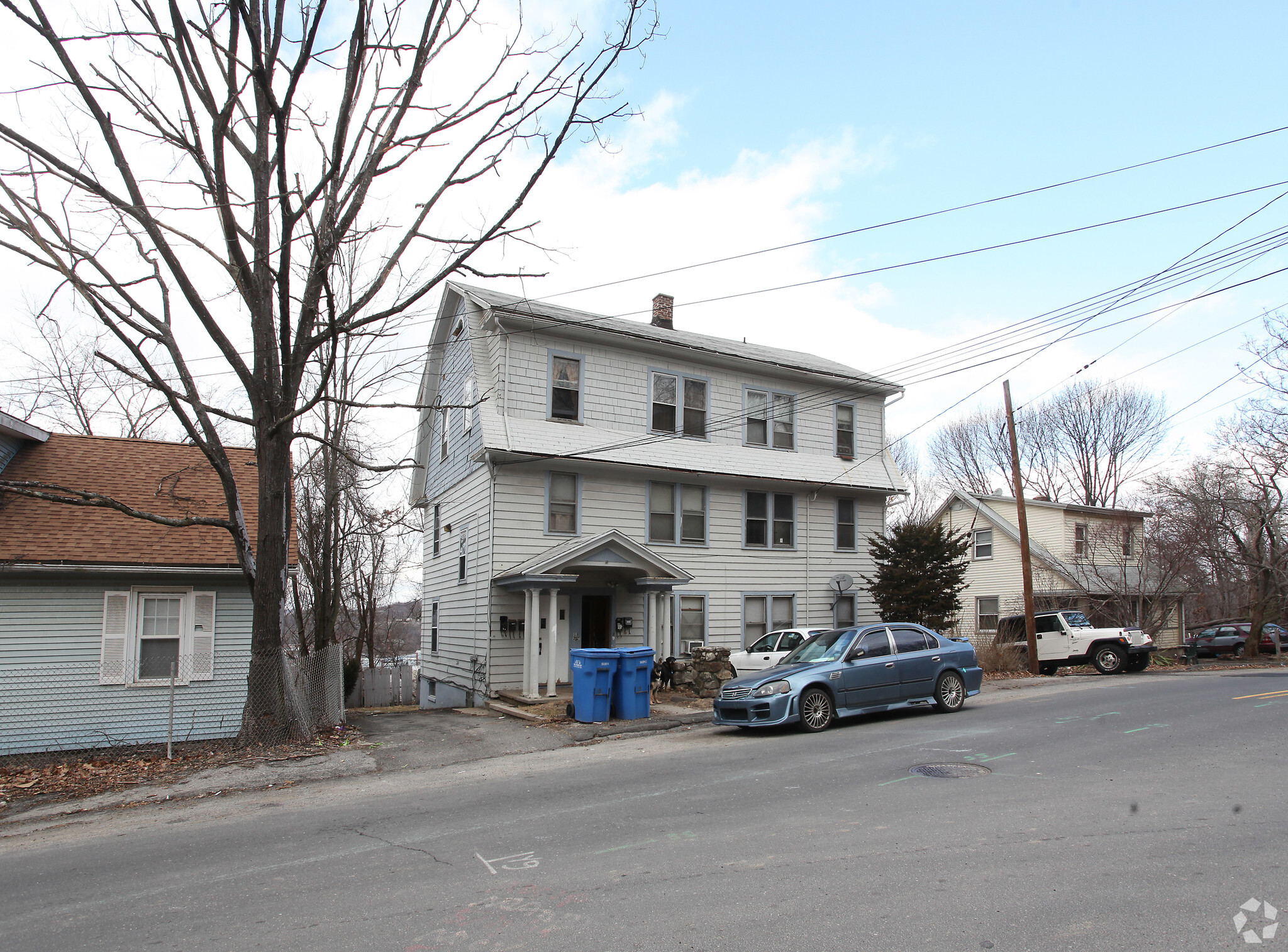 415 Waterville St, Waterbury, CT à vendre Photo principale- Image 1 de 3