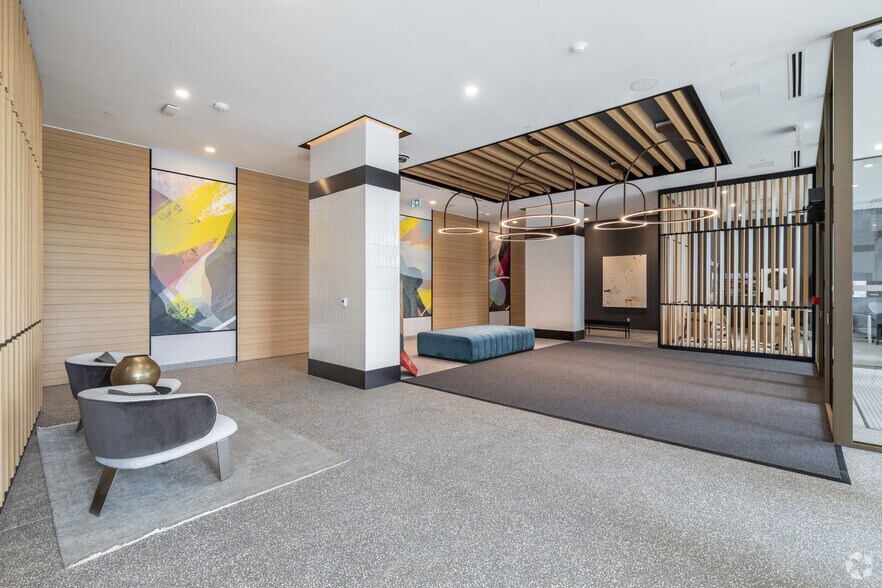 300 McRae Av, Ottawa, ON à louer - Hall d’entrée - Image 3 de 31