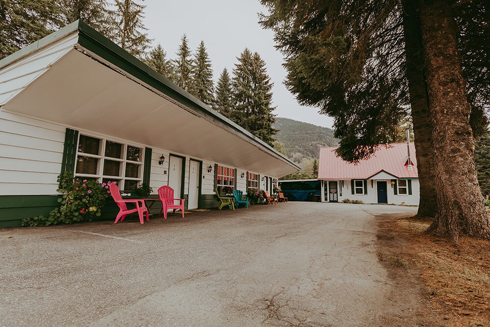 123 Railway Ave, Salmo, BC for sale Building Photo- Image 1 of 1