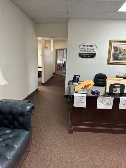 11 Dundar Rd, Springfield, NJ for lease - Interior Photo - Image 2 of 5