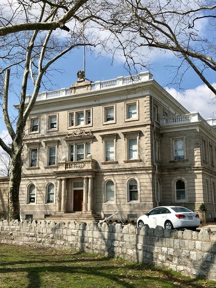 4900 S Broad St, Philadelphia, PA à louer - Photo du bâtiment - Image 2 de 9