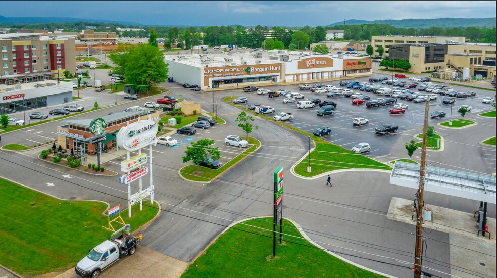 5200-5425 Highway 153, Hixson, TN à louer - Photo du bâtiment - Image 2 de 13