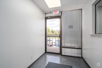 1930-1998 Afton St, Houston, TX for lease Interior Photo- Image 2 of 14