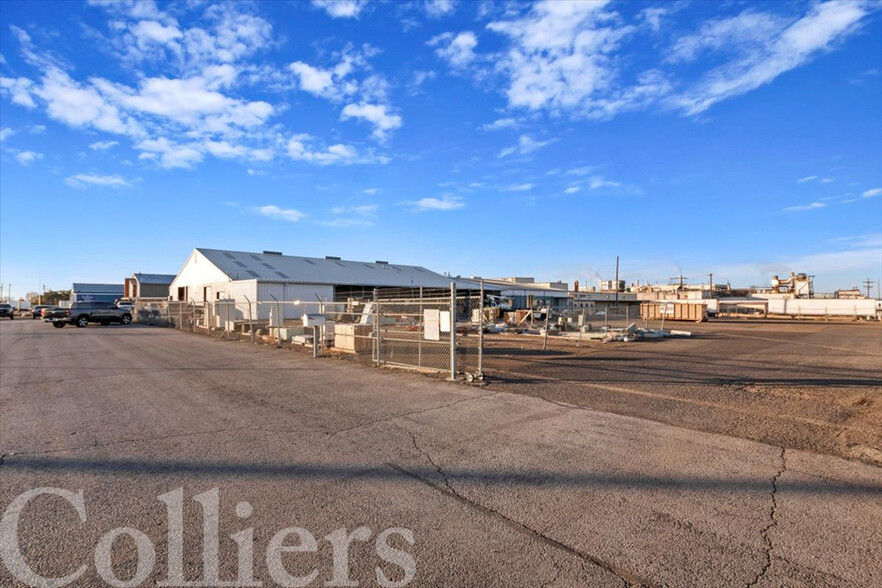 216 S Park Ave W, Twin Falls, ID for sale - Building Photo - Image 3 of 11