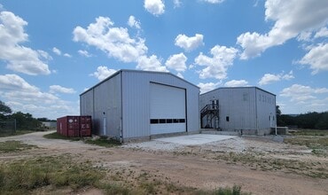 604 Bonita Dr, Blanco, TX à louer Photo du bâtiment- Image 2 de 21