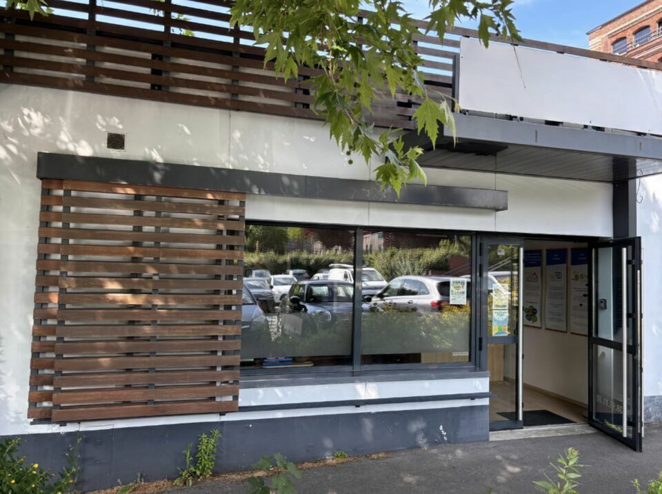 Retail in Roncq for sale Building Photo- Image 1 of 7