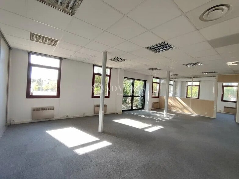 Office in Montpellier for lease - Interior Photo - Image 3 of 7
