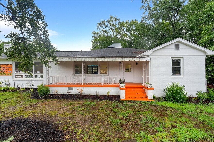 323 W Georgia Rd, Simpsonville, SC à vendre - Photo du bâtiment - Image 2 de 29