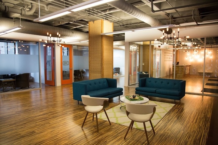 318 W Adams St, Chicago, IL for lease - Building Photo - Image 3 of 25